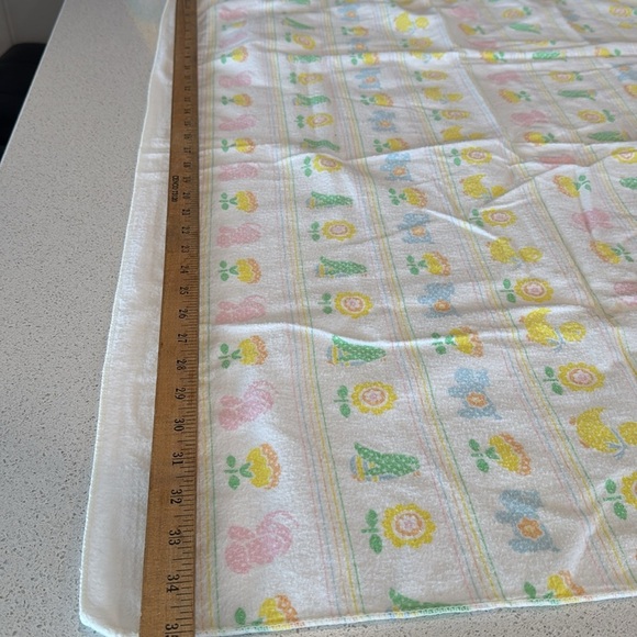 Set of two vintage Riegel duck baby flannel receiving blankets - Picture 5 of 7
